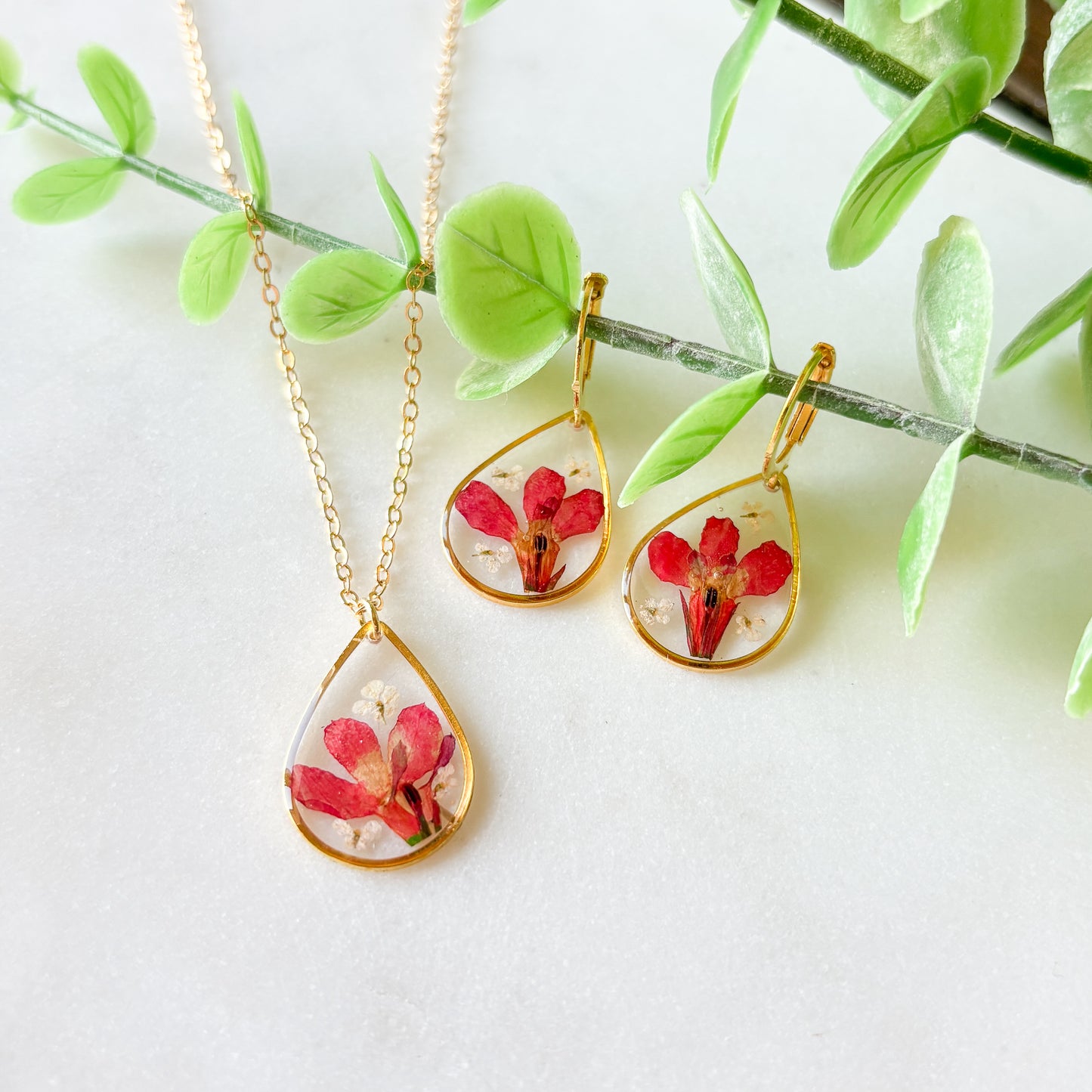 Red Lobelia Hoops