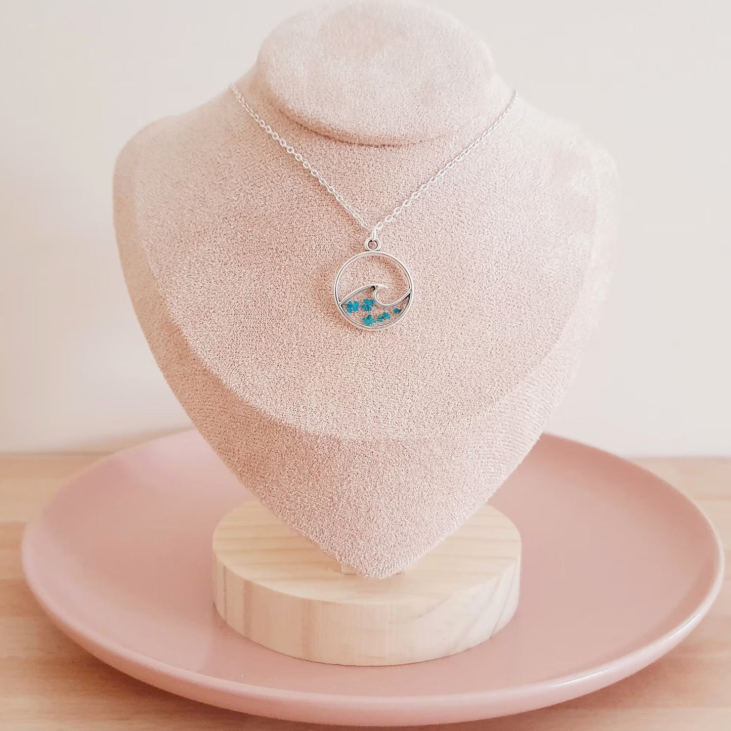 The Wave Necklace