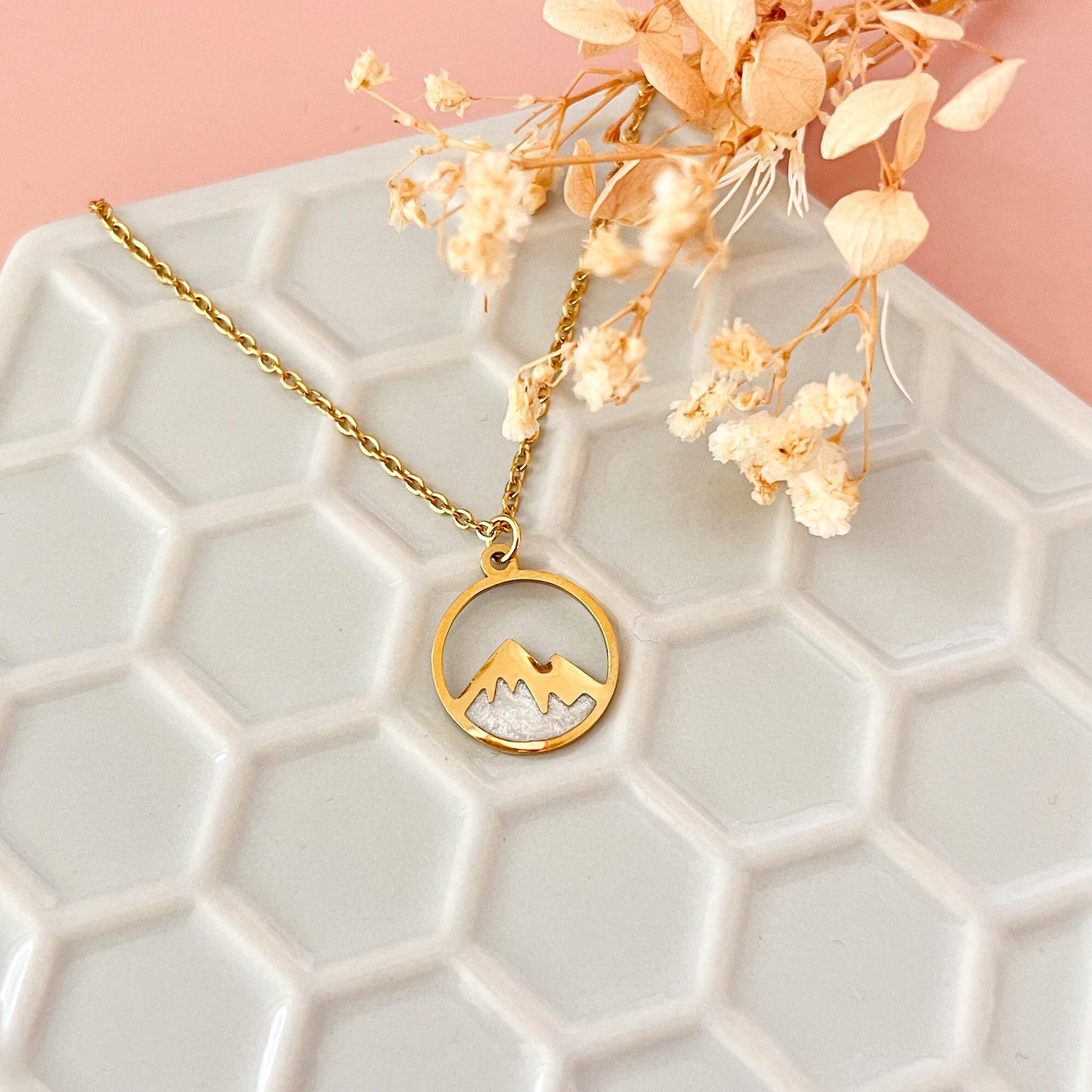 White Mountain Necklace