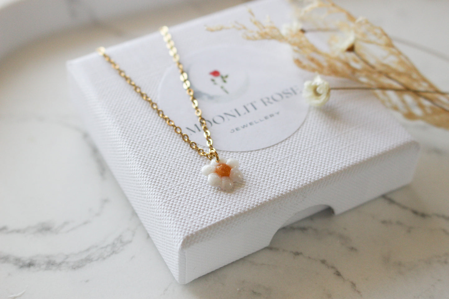 Mini Daisy Necklace