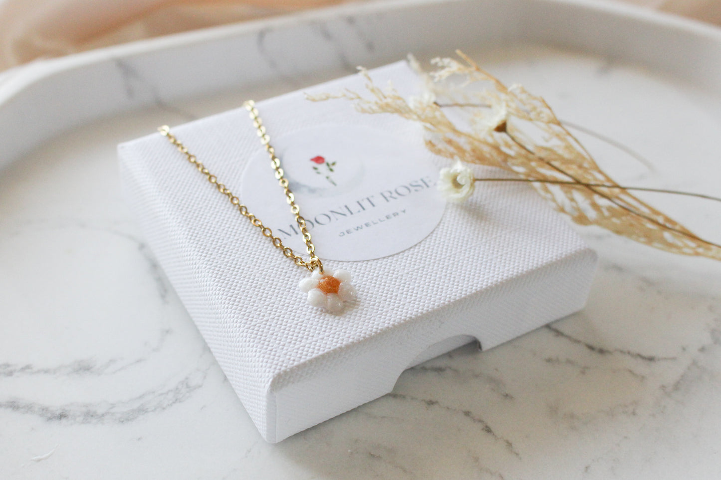 Mini Daisy Necklace