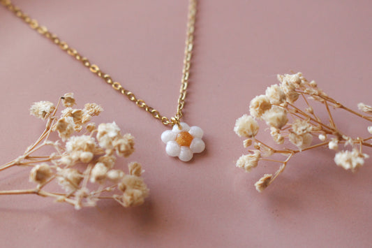 Mini Daisy Necklace